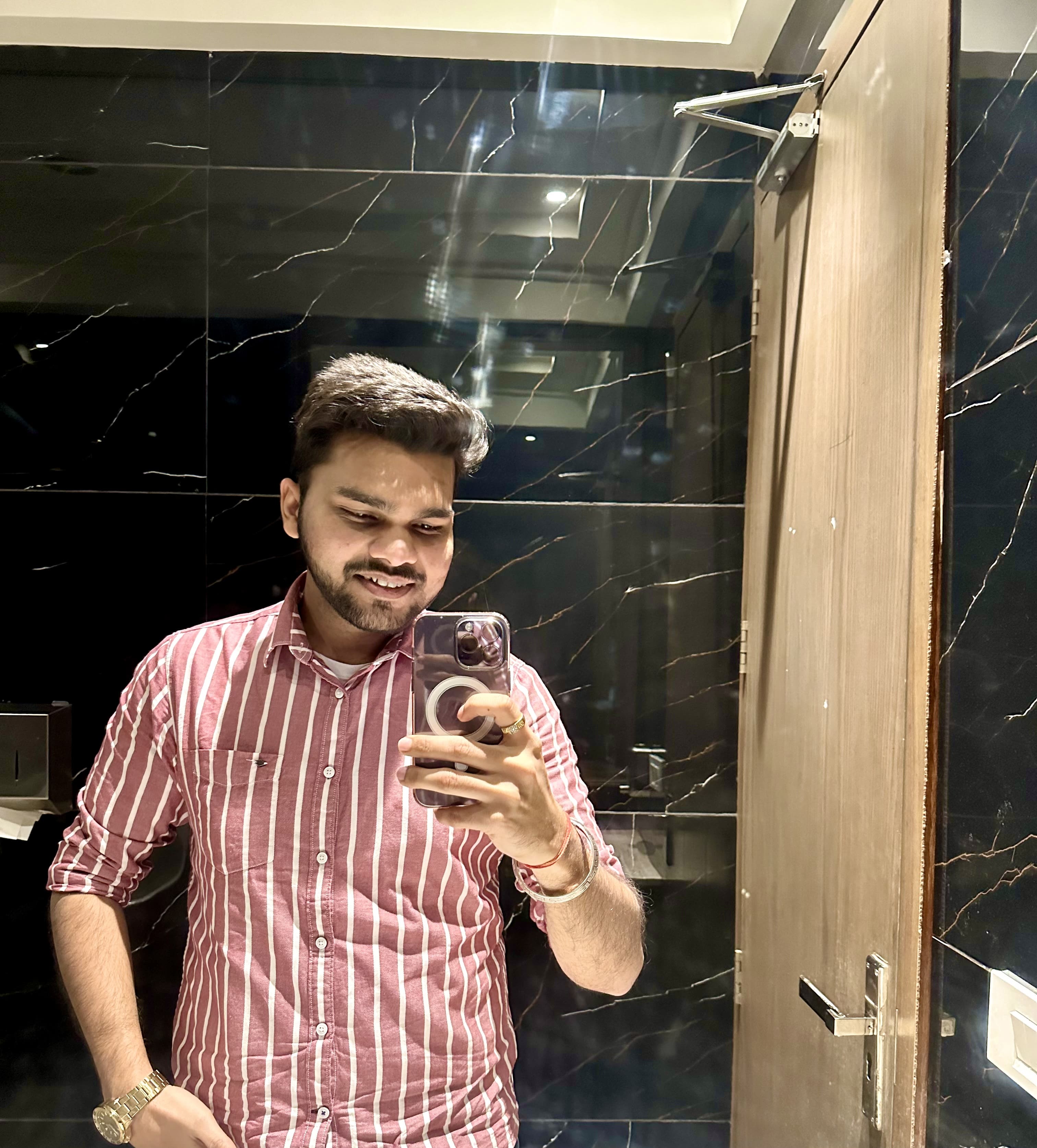 Dr Devanshu Goyal